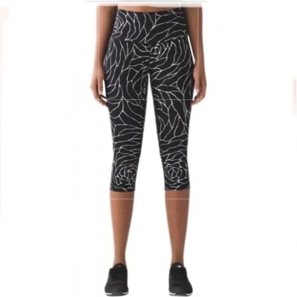 Lululemon cropped leggings
